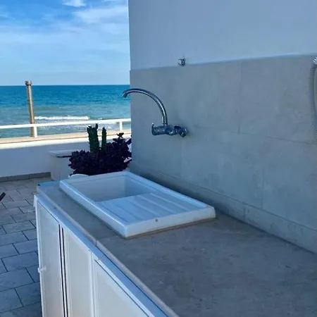 A Un Passo Dal Mare *